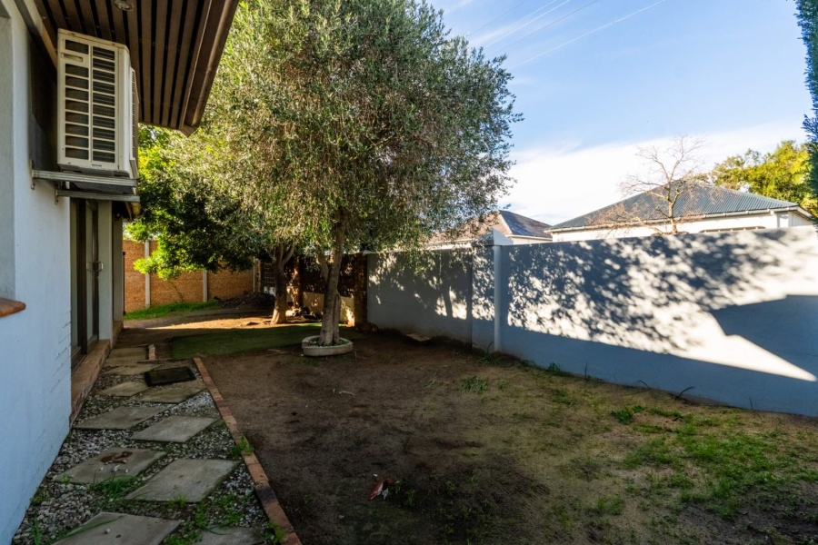To Let 3 Bedroom Property for Rent in Denneburg Western Cape